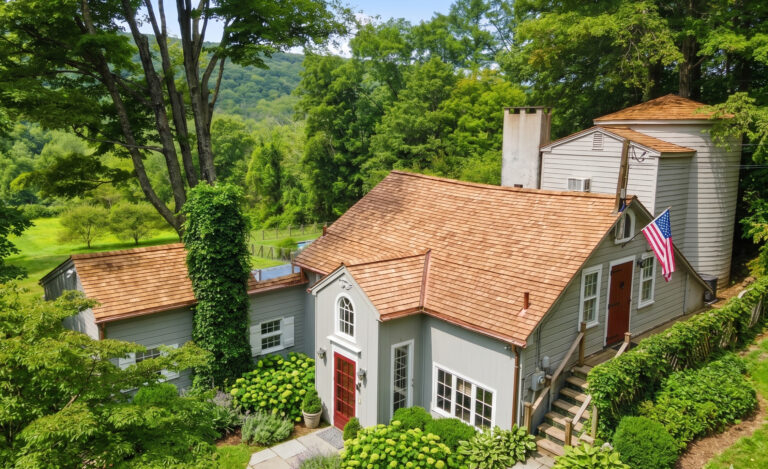 Washington, Litchfield County, CT – Canadian Blue Label #1 Cedar Shingle Roof, Copper, Velux Skylights